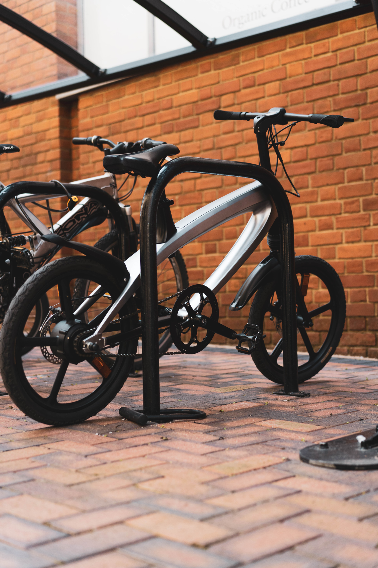 The Official Gun Metal Grey E-Bike with Built-in Speakers & Bluetooth (Range up to 60km)